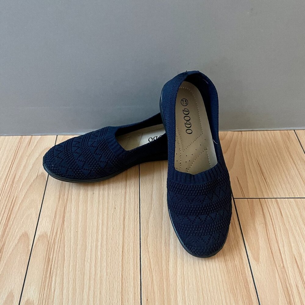 Athletic shoes, Slip ons with breathable material